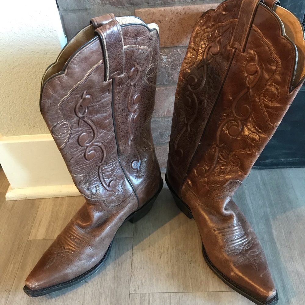 Justin Boots.